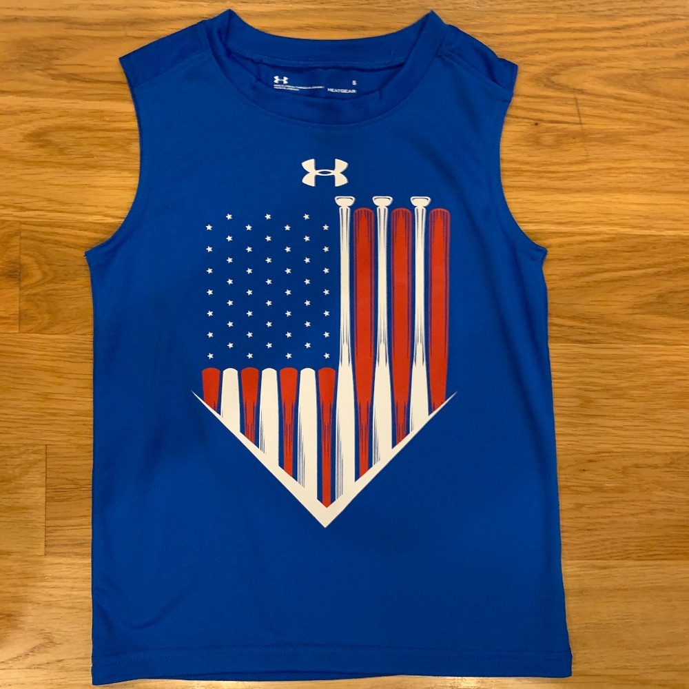 Under Armour size 5 athletic baseball shirt